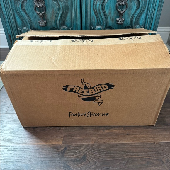 NIB Freebird “Willie” red leather boots size 8 - Picture 16 of 16